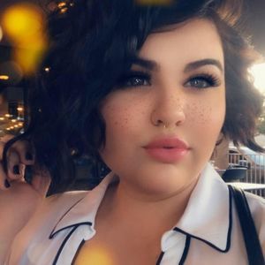 Meet your Posher, Destinye